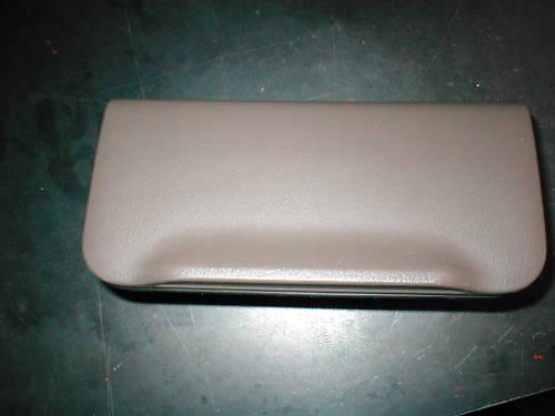1997 1998 1999 nissan maxima cup holder