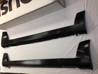 2005 - 2009 roush mustang side skirts unpainted new oem pickup only
