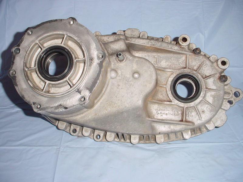 4416 ford expedition transfer case front cover, half