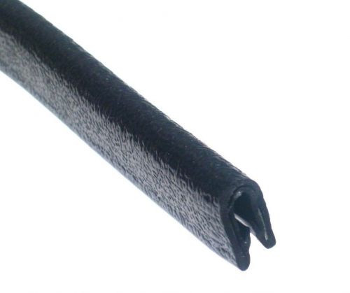 Rubber edge trim w/ aluminum inner clip 1/8&#034; x 9/16&#034; black (price for 25&#039;)