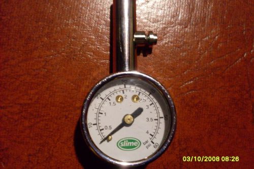 Slime 5-60 psi metal dial tire gauge with bleeder valve