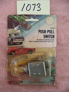 General 10/15/25 amp 12 volts push-pull switch #s155/18110 (#1073)