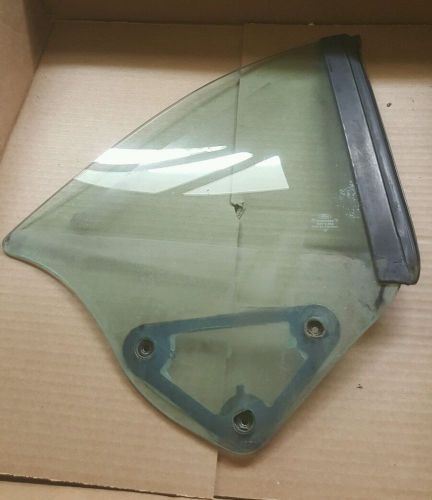 Ford mustang oem right side convertible rear quarter window