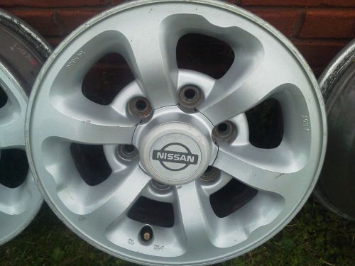 Nice 14&#034; nissan mag wheels w/logo hubs a bargain today.