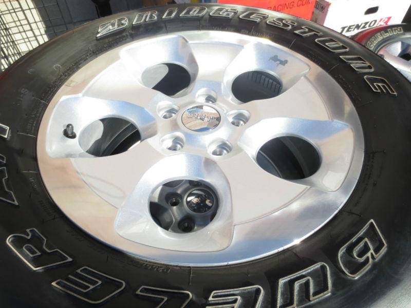 18" jeep wrangler rubicon factory wheels tires sahara grand cherokee 17 18 19 20