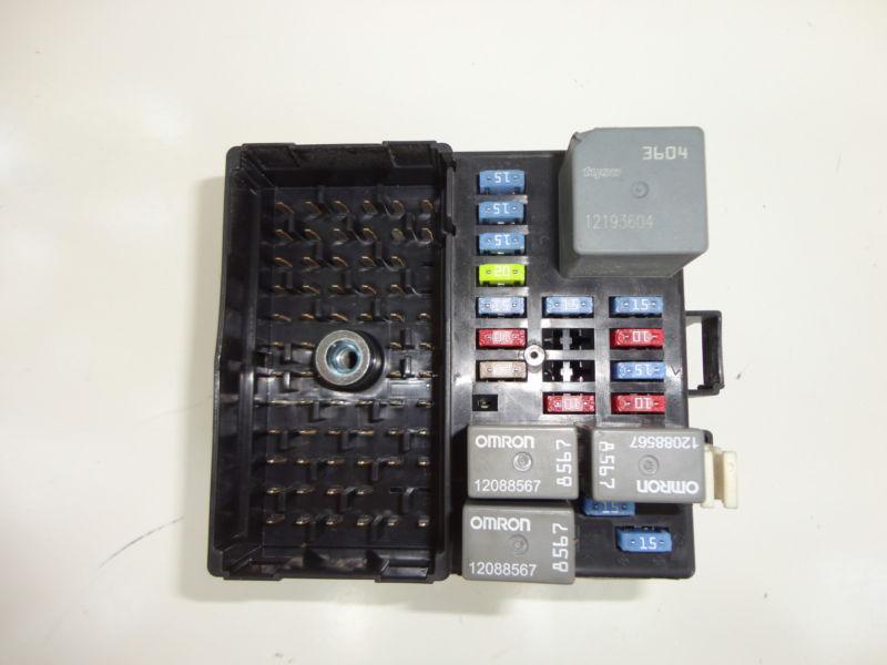 03 chevy impala fuse relay box junction center w/fuses relays rh passenger side