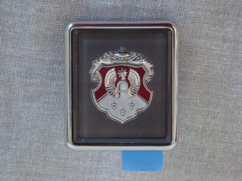 Nos oem oldsmobile 98 regency hood ornament emblem 1989 - 1990 