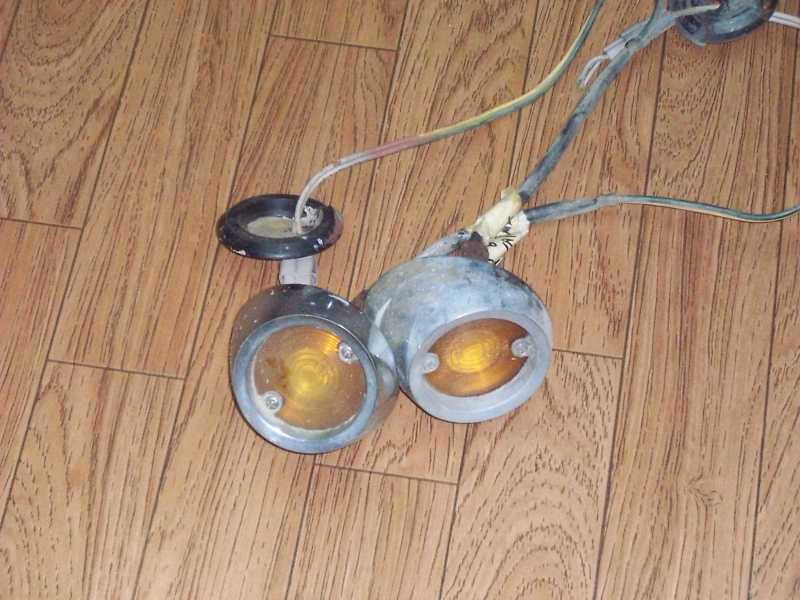 1963 plymouth valiant park turn light lens complete bezels pair  free shipping