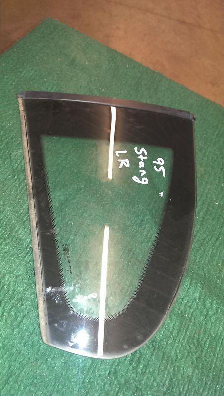 1995  94-95 ford mustang driver rear quarter window