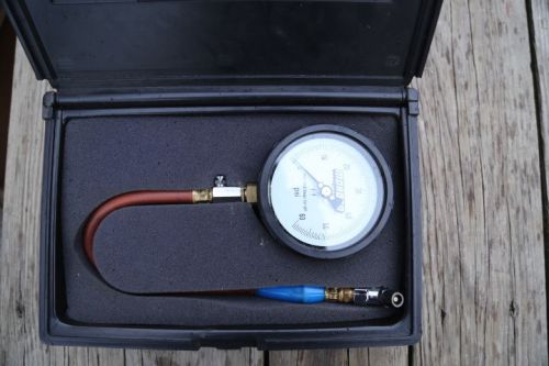 Moroso high accuracy air pressure gauge