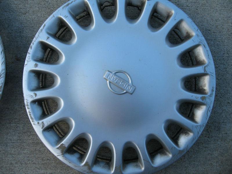 2-13" nissan sentra 1995-1999 o.e.m hubcaps  factory original  