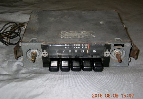 1968 68 volkswagen vw sapphire ix am car radio motorola #8smv working!