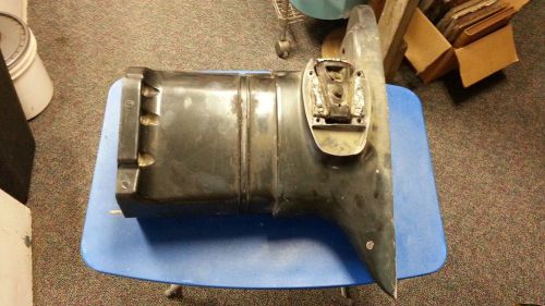 Johnson evinrude 90-175 hp 60 dg v4 ficht 89-2004 outboard mid-section housing