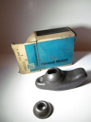 Nos gm part 1962 -1975 chevrolet car truck engine rocker arm unit pkg # 5723551