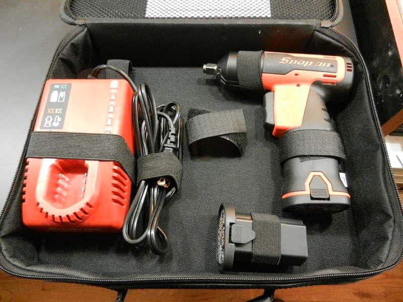 18v snap on 3/8" impact wrench # ct661 w/2 batteries & charger & original case 