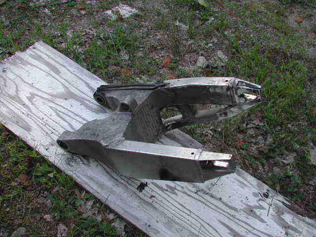 2000 honda cbr929rr rear swing-arm  not bent and in good condition