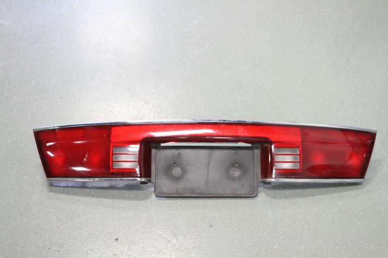 99-01 buick century center trunk lid tail license panel light taillight lamp a