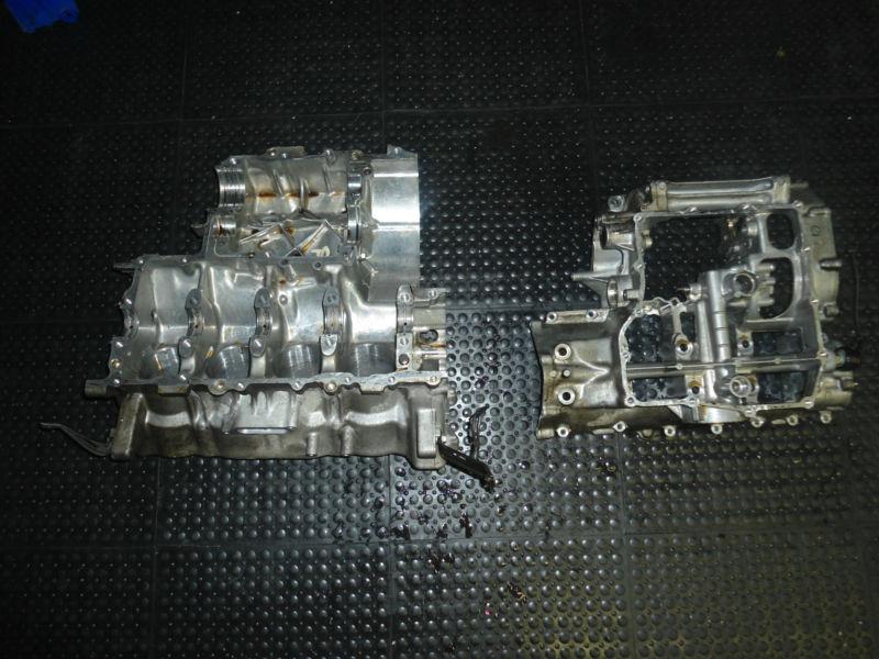 98 99 honda cbr 900 rr cbr900rr crank cases engine motor cases block cylinders