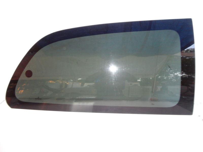 96-00 t&c caravan voyager rear right passenger side quarter vent window glass rh