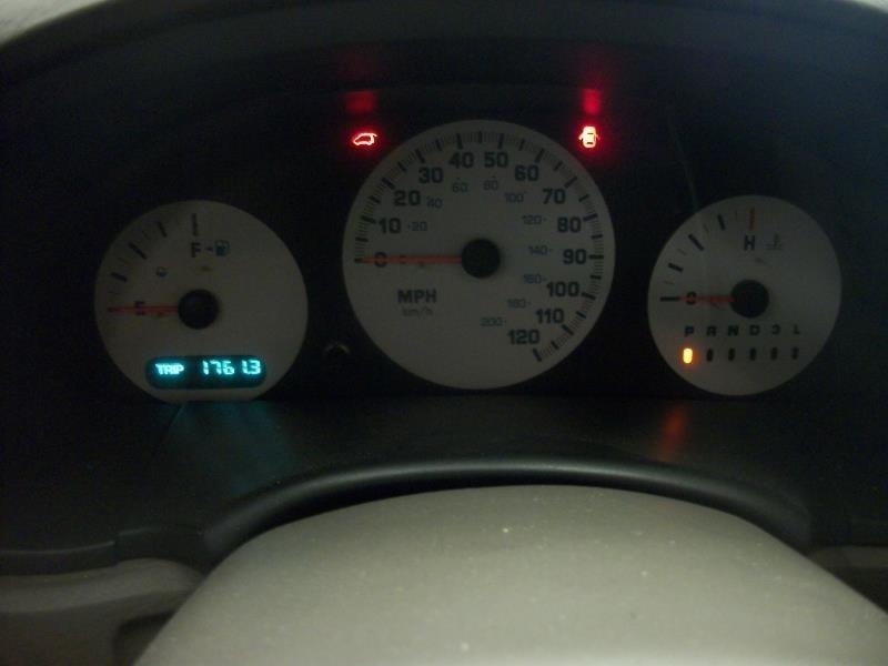 Speedometer 03 caravan mph w/o digital shift display 1284293