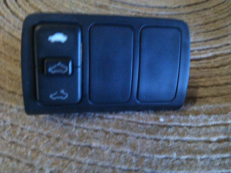 2003-2007	 honda accord coupe oem sunroof, sun roof switch button