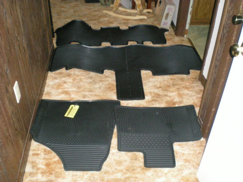 Hyundai entourage factory all weather rubber floor mats all 3 rows