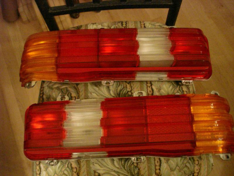 Mercedes w123 l.h.+ r.h.tail light for a 240d 300d 300cd 280e 280ce  77 to 85