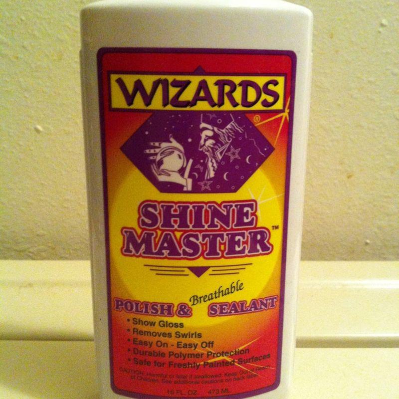Wizards shine master motorcycle car polish and protectant 16oz.