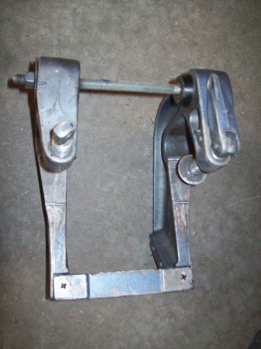 9.9 15 hp johnson evinrude omc outboard transom clamp brackets 0386181