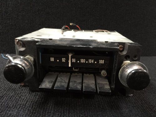Vintage delco gm radio model 14bfm1