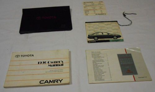 1996 toyota camry owner&#039;s manual 5/pc.set &amp; black toyota factory case.free s/h,,
