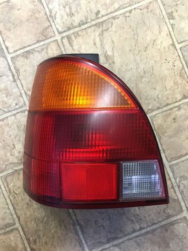 2000 2001 saturn s series station wagon left driver side tail light