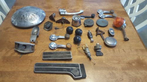 Bundle of miscellaneous vintage car parts window cranks pedals, etc