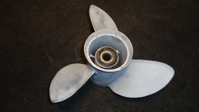 Used johnson/evinrude stainless steel outboard propeller 13x19 v4 boat prop