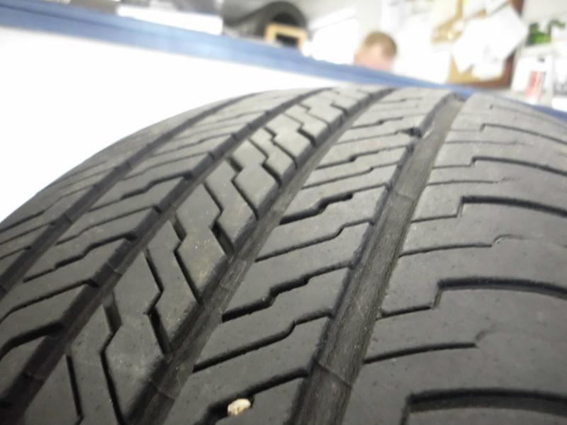 Vogue tyre wide trac touring custom radial (pair) used 225/60r16