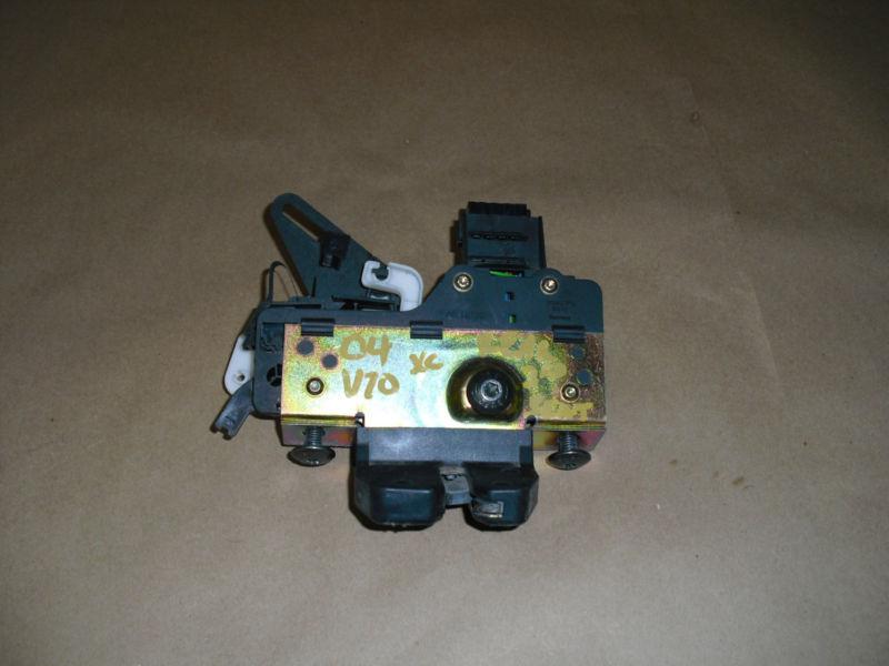 2001-2007 volvo v70/xc70 tailgate lock latch with 3rd seat -- 8643067