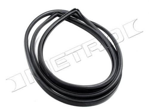 Metro moulded vws 2715-r vulcanized rear windshield seal