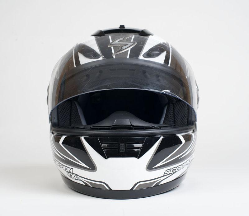 Scorpion geronimo full face motorcycle helmet silver/black men's medium
