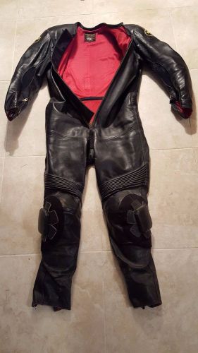 Vanson motorcycle racing 1-piece suit black leather with full armor size 44