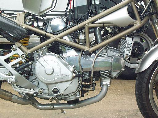 Ducati 2 valve engine cover stainless screw / bolt kit