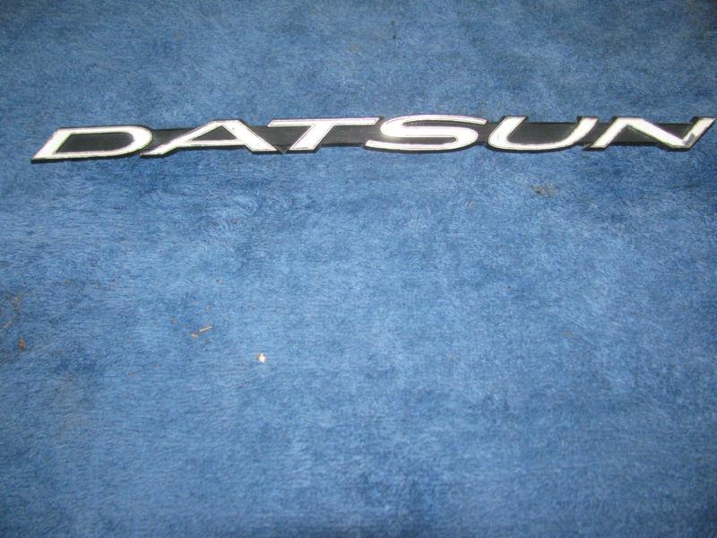 Datsun hatch emblem used needs some tlc
