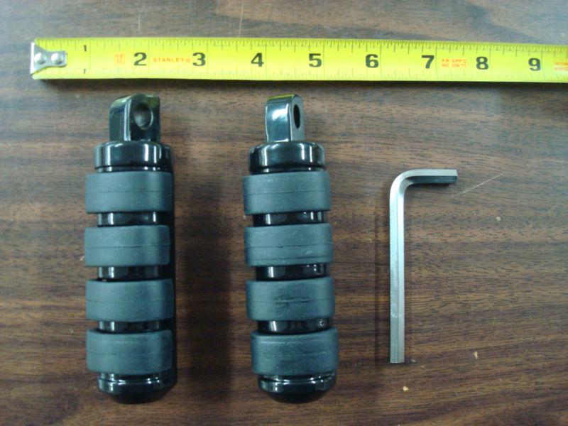 For harley davidson black vibra-kushion small male mount footpegs