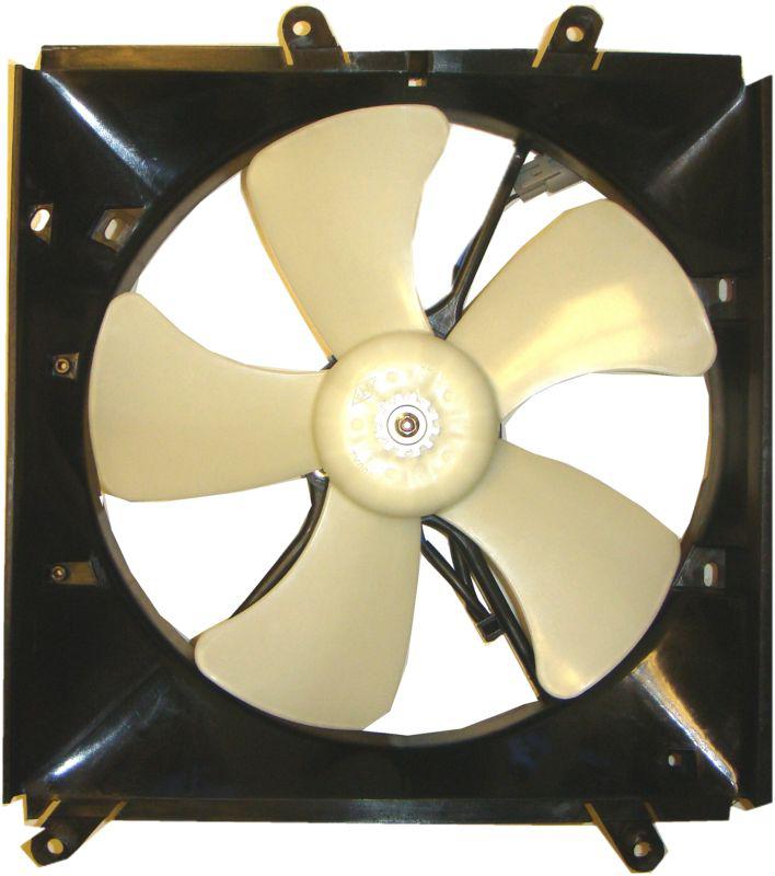 New radiator fan assembly 93-97 toyota corolla 93-97 geo prizm