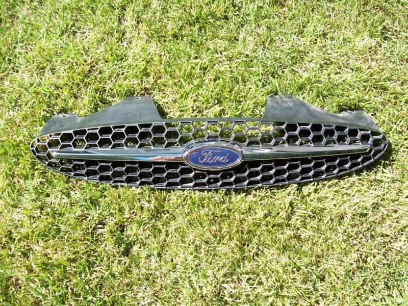 Ford taurus oem front grill