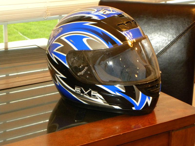 Used 5x5 blue/black full face motorcycle street/speed bike helmet size large