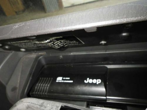 99 00 01 02 jeep grand cherokee audio equipment 2-7 pin connectors cd changer