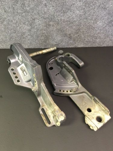 Clean used 2005 yamaha 40 hp 4 stroke port &amp; starboard clamp brackets