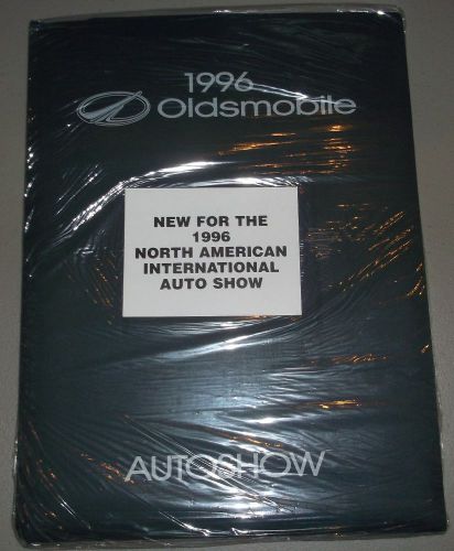New old stock 1996 oldsmobile press kit
