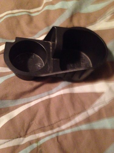 2000 01 02 03 nissan maxima center console cup holder black insert plastic oem