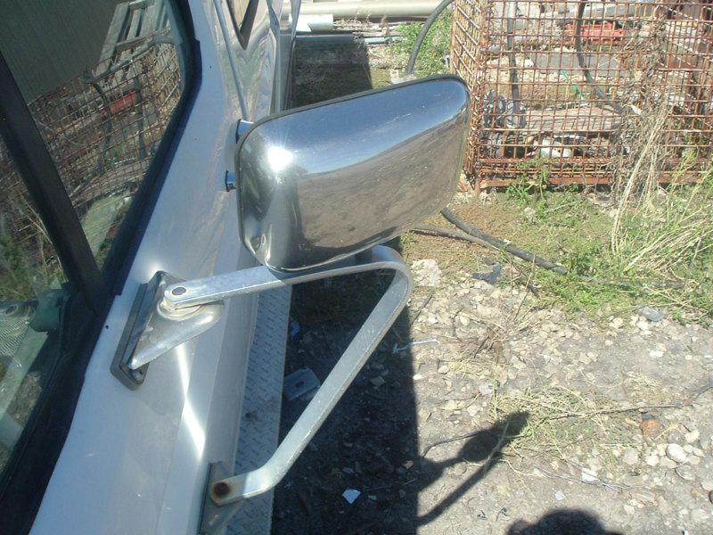 Left driver's side mirror off of a 1992 ford f250 pickup truck!!!